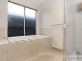 https://images.listonce.com.au/custom/160x/listings/14-curlew-avenue-altona-vic-3018/350/01202350_img_09.jpg?_cwiifsVZoM