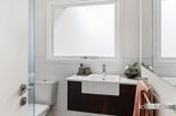 https://images.listonce.com.au/custom/160x/listings/14-de-burgh-court-viewbank-vic-3084/494/01934494_img_10.jpg?_1bHms9G1Uc