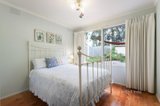 https://images.listonce.com.au/custom/160x/listings/14-eastgate-drive-greensborough-vic-3088/363/01025363_img_11.jpg?44p3u6bEUl0