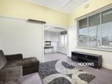 https://images.listonce.com.au/custom/160x/listings/14-effingham-road-newport-vic-3015/995/01202995_img_05.jpg?FjpSw_u6Xzo