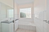 https://images.listonce.com.au/custom/160x/listings/14-elizabeth-street-doncaster-east-vic-3109/710/01911710_img_05.jpg?ZPBNhNVnImI