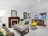 https://images.listonce.com.au/custom/160x/listings/14-everard-road-ringwood-east-vic-3135/227/00621227_img_04.jpg?w8SQq9yTtuc