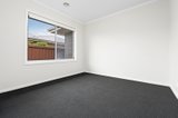 https://images.listonce.com.au/custom/160x/listings/14-evergreen-drive-alfredton-vic-3350/440/01701440_img_10.jpg?cmrrMKDJoes