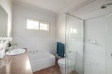 https://images.listonce.com.au/custom/160x/listings/14-fairbank-road-bentleigh-vic-3204/825/01564825_img_10.jpg?n3TJ62nD2-4