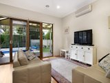 https://images.listonce.com.au/custom/160x/listings/14-farm-street-newport-vic-3015/921/01202921_img_04.jpg?CcoLbXILBvA