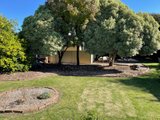 https://images.listonce.com.au/custom/160x/listings/14-farrell-street-new-gisborne-vic-3438/263/01769263_img_11.jpg?xqQhZyFJQAo