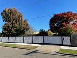 https://images.listonce.com.au/custom/160x/listings/14-farrell-street-new-gisborne-vic-3438/263/01769263_img_20.jpg?UucxCa21U-I