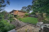 https://images.listonce.com.au/custom/160x/listings/14-floriston-grove-eltham-vic-3095/273/01305273_img_11.jpg?4Tz2McTyGiY