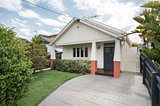 https://images.listonce.com.au/custom/160x/listings/14-fyffe-street-thornbury-vic-3071/715/01346715_img_02.jpg?Sk2fF2su6XA