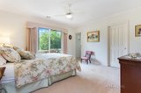 https://images.listonce.com.au/custom/160x/listings/14-galilee-court-new-gisborne-vic-3438/058/00720058_img_07.jpg?MiuzN3SgfDU