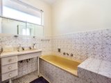 https://images.listonce.com.au/custom/160x/listings/14-gareth-drive-burwood-east-vic-3151/561/01743561_img_05.jpg?QzFhjq-i06o