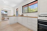https://images.listonce.com.au/custom/160x/listings/14-glenola-road-chelsea-vic-3196/353/01954353_img_07.jpg?Y1eQKo0vkCU