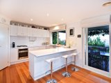 https://images.listonce.com.au/custom/160x/listings/14-glenville-road-highton-vic-3216/495/01699495_img_04.jpg?Leup66QDj8E