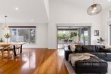 https://images.listonce.com.au/custom/160x/listings/14-grand-view-grove-lilydale-vic-3140/458/01570458_img_06.jpg?idrgFUUsxMY