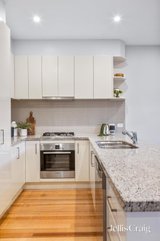 https://images.listonce.com.au/custom/160x/listings/14-griffin-street-camberwell-vic-3124/158/01742158_img_05.jpg?cv9Ppz_VmKw