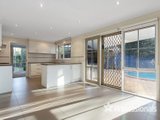 https://images.listonce.com.au/custom/160x/listings/14-grose-court-croydon-hills-vic-3136/789/01525789_img_03.jpg?ROmvepfAY7c