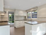 https://images.listonce.com.au/custom/160x/listings/14-grose-court-croydon-hills-vic-3136/789/01525789_img_04.jpg?nVAA5KRuqdQ