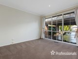 https://images.listonce.com.au/custom/160x/listings/14-grose-court-croydon-hills-vic-3136/789/01525789_img_09.jpg?TMC65nZMvx4