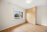 https://images.listonce.com.au/custom/160x/listings/14-hamilton-avenue-blackburn-vic-3130/919/01806919_img_08.jpg?0fzM4tjJtKE