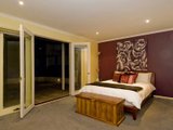 https://images.listonce.com.au/custom/160x/listings/14-harcourt-street-newtown-vic-3220/743/01699743_img_08.jpg?nWoHMK7udYU