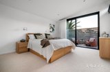 https://images.listonce.com.au/custom/160x/listings/14-havelock-street-st-kilda-vic-3182/568/01942568_img_06.jpg?ZdWHt-L-xAg