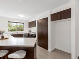 https://images.listonce.com.au/custom/160x/listings/14-hillwood-close-hamlyn-heights-vic-3215/369/01552369_img_03.jpg?Az5eRxbOO_8