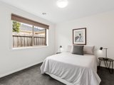 https://images.listonce.com.au/custom/160x/listings/14-hillwood-close-hamlyn-heights-vic-3215/369/01552369_img_07.jpg?qtmhei5YzC0