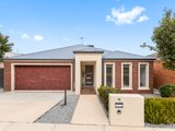 https://images.listonce.com.au/custom/160x/listings/14-hillwood-close-hamlyn-heights-vic-3215/369/01552369_img_15.jpg?ZHqOgHlEKFI