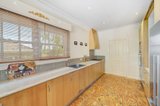 https://images.listonce.com.au/custom/160x/listings/14-hirst-street-blackburn-vic-3130/218/00340218_img_05.jpg?aY7CmDVxV_Y