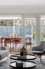 https://images.listonce.com.au/custom/160x/listings/14-holmhurst-court-brighton-east-vic-3187/894/01941894_img_19.jpg?OGfV9xDzL9s