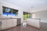 https://images.listonce.com.au/custom/160x/listings/14-huntly-ave-mooroolbark-vic-3138/947/01967947_img_05.jpg?2myDFPbad38