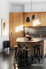 https://images.listonce.com.au/custom/160x/listings/14-james-street-richmond-vic-3121/628/01932628_img_19.jpg?AnbixqtDdjE