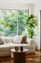 https://images.listonce.com.au/custom/160x/listings/14-kerry-close-doncaster-east-vic-3109/388/01967388_img_04.jpg?eEawWi30X6E