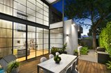https://images.listonce.com.au/custom/160x/listings/14-kingsley-street-elwood-vic-3184/029/01794029_img_05.jpg?hJAMuUYQUII