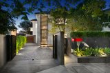 https://images.listonce.com.au/custom/160x/listings/14-kingsley-street-elwood-vic-3184/029/01794029_img_18.jpg?H2Gr_e5rFfw