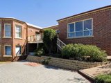 https://images.listonce.com.au/custom/160x/listings/14-kirami-court-wandana-heights-vic-3216/865/01698865_img_09.jpg?J0LoNClvMxY