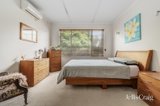 https://images.listonce.com.au/custom/160x/listings/14-kurrajong-avenue-glen-waverley-vic-3150/153/01835153_img_05.jpg?fHIXsykUIOE