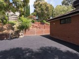 https://images.listonce.com.au/custom/160x/listings/14-landara-court-mooroolbark-vic-3138/054/01524054_img_13.jpg?qVOm_A3c01k