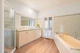 https://images.listonce.com.au/custom/160x/listings/14-lily-road-lilydale-vic-3140/512/01818512_img_15.jpg?rXSKd2Hw4O8