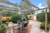 https://images.listonce.com.au/custom/160x/listings/14-lindisfarne-drive-burwood-east-vic-3151/812/01932812_img_11.jpg?M3UyA8-OU4o