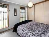 https://images.listonce.com.au/custom/160x/listings/14-lovell-court-whittington-vic-3219/007/01699007_img_08.jpg?SuqDWx-o-0M