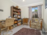 https://images.listonce.com.au/custom/160x/listings/14-markey-court-altona-meadows-vic-3028/639/01202639_img_10.jpg?YLYpFUcxEV4