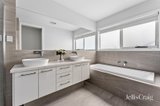 https://images.listonce.com.au/custom/160x/listings/14-mary-drive-alfredton-vic-3350/543/01922543_img_14.jpg?uspzIM6qQNE