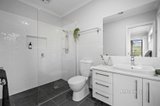 https://images.listonce.com.au/custom/160x/listings/14-mcnamee-boulevard-lucas-vic-3350/042/01182042_img_07.jpg?2SqL9k8cu_c