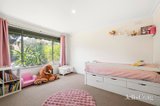 https://images.listonce.com.au/custom/160x/listings/14-melrose-avenue-coldstream-vic-3770/759/01839759_img_09.jpg?CZdGheZozNk