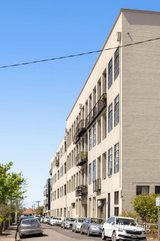 https://images.listonce.com.au/custom/160x/listings/14-merri-street-brunswick-vic-3056/771/01983771_img_03.jpg?FVI-jGivMK4