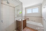 https://images.listonce.com.au/custom/160x/listings/14-midlands-drive-ballarat-north-vic-3350/347/01967347_img_08.jpg?t9OpNgjNviU