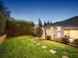 https://images.listonce.com.au/custom/160x/listings/14-minto-street-kew-east-vic-3102/345/01685345_img_09.jpg?EIbrw6BKqVo