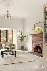 https://images.listonce.com.au/custom/160x/listings/14-monaco-street-parkdale-vic-3195/632/01809632_img_04.jpg?U-r1YrM58cE