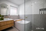 https://images.listonce.com.au/custom/160x/listings/14-mountain-view-road-mount-eliza-vic-3930/745/01967745_img_09.jpg?QpNLDW55ZPk